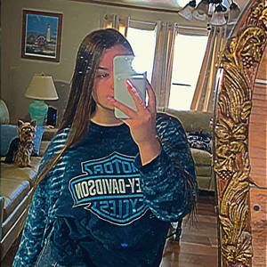 Meet your Posher, Alena